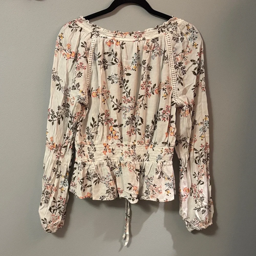 American Rag Cream Floral Blouse - Picture 4 of 4
